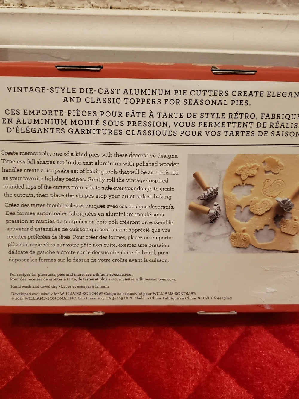 Williams-Sonoma Heirloom Autumn Piecrust Cutters - Wood Handles